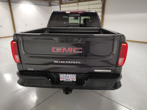 Used 2025 GMC Sierra 1500 Elevation w/ Elevation Premium Package AWD/4WD image 13