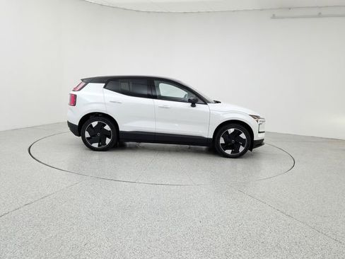 New 2026 Volvo EX30 Plus image 4
