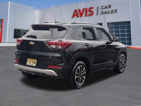 Used 2025 Chevrolet TrailBlazer LT AWD/4WD image 6