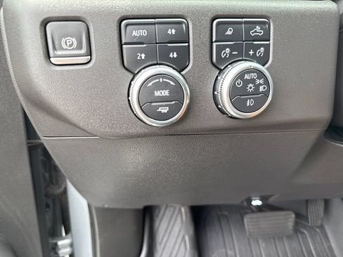 Used 2024 GMC Sierra 1500 SLT w/ SLT Premium Plus Package AWD/4WD image 26