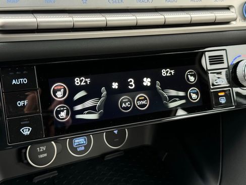 Used 2025 Genesis G70 2.5T w/ Sport Prestige Package image 33