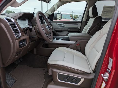 New 2026 RAM 1500 Laramie w/ Laramie Southwest Edition AWD/4WD image 9