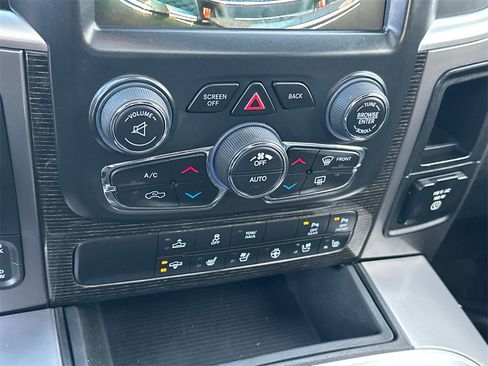 Used 2016 RAM 1500 Limited image 30