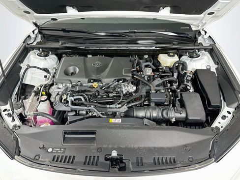 Used 2026 Toyota Camry SE FWD image 32