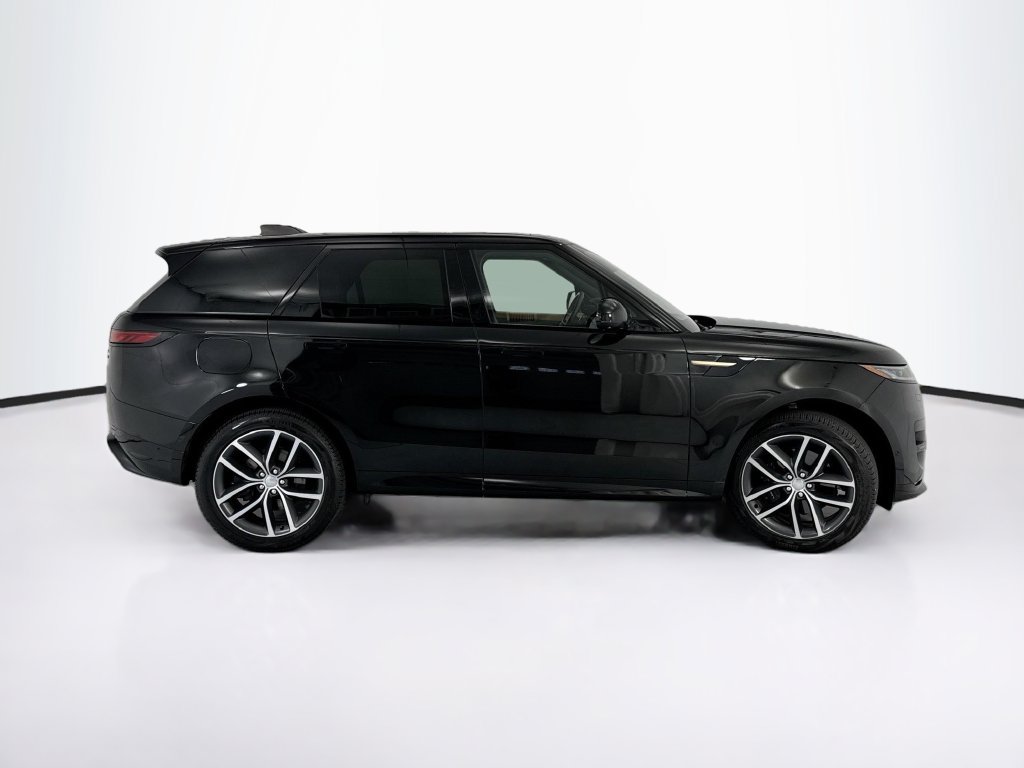 Used 2023 Land Rover Range Rover Sport SE Dynamic AWD/4WD image 4