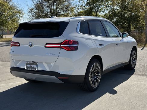 New 2026 BMW X3 xDrive30 w/ Premium Package image 8