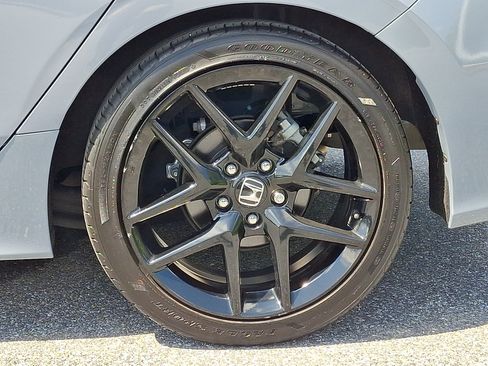 Used 2023 Honda Civic Sport image 8