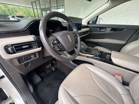 Used 2022 Lincoln Nautilus Reserve AWD/4WD image 10