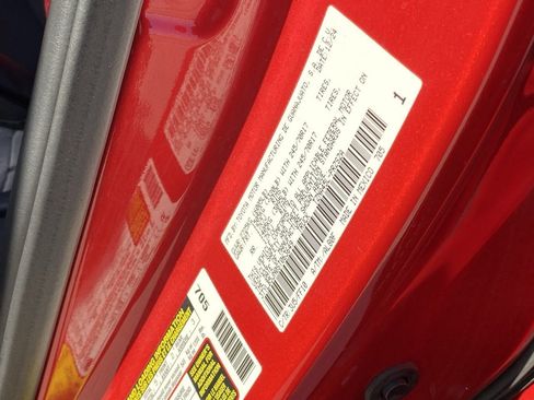 Used 2025 Toyota Tacoma SR5 image 13