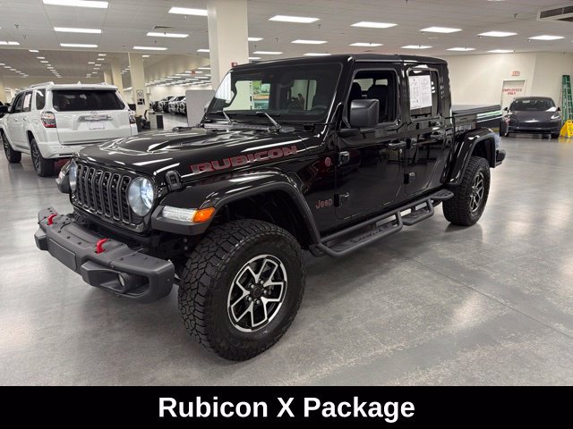 Used 2024 Jeep Gladiator Rubicon AWD/4WD image 3