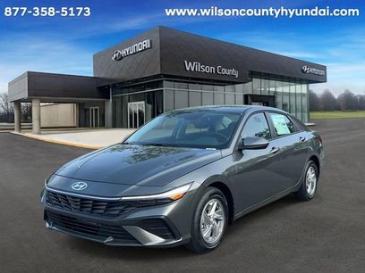 New 2026 Hyundai Elantra SE