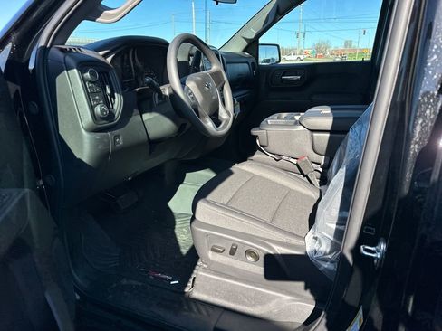 New 2026 Chevrolet Silverado 1500 Custom Trail Boss w/ Dark Appearance Package AWD/4WD image 9