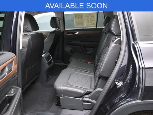Used 2025 Volkswagen Atlas SE AWD/4WD image 27