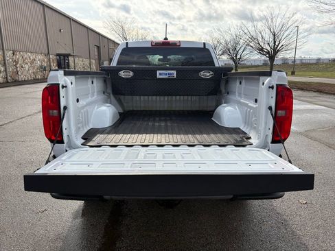Used 2022 Chevrolet Colorado W/T image 13