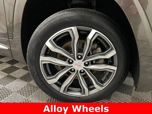 Used 2019 GMC Terrain Denali w/ Advanced Safety Package AWD/4WD image 48