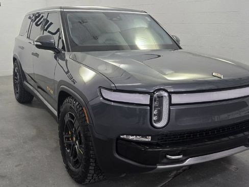 Used 2023 Rivian R1S Adventure AWD/4WD image 5