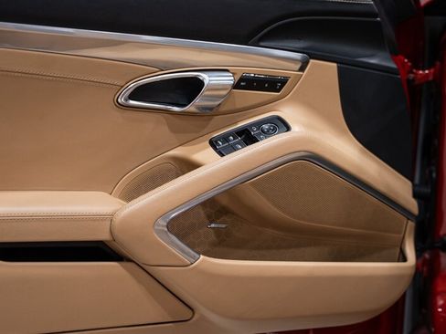 Used 2014 Porsche 911 Carrera S RWD image 30