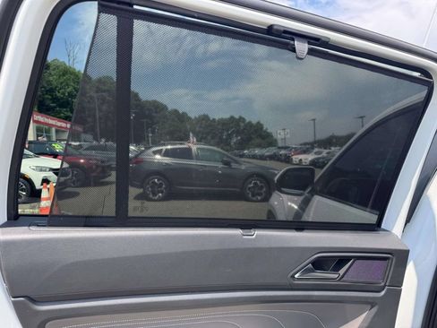 Used 2023 Volkswagen Atlas SE w/ Panoramic Sunroof Package AWD/4WD image 42