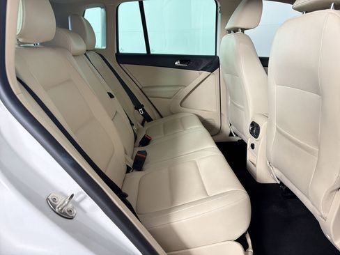 Used 2012 Volkswagen Tiguan SE FWD image 27