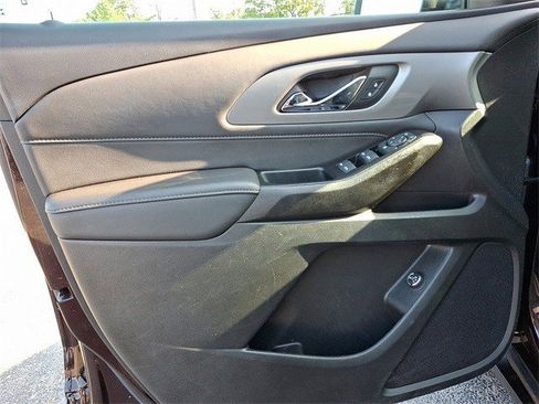 Certified 2023 Chevrolet Traverse LT w/ LPO, Floor Liner Package image 15