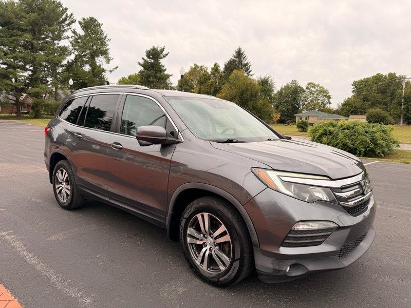 Used 2016 Honda Pilot EX image 3