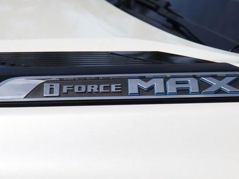 Used 2024 Toyota Tundra Limited AWD/4WD image 59