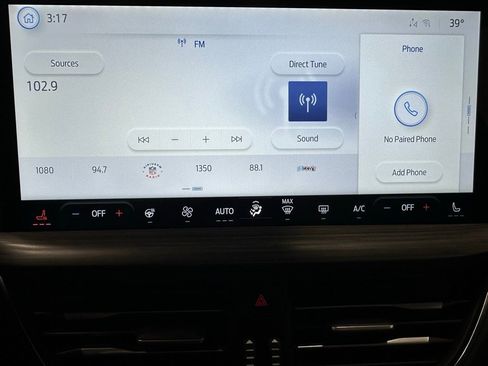 Used 2025 Ford Escape Platinum image 27