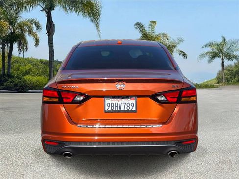 Used 2022 Nissan Altima 2.5 SR FWD image 5