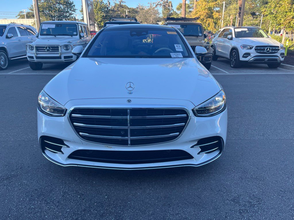 Used 2024 Mercedes-Benz S 580 4MATIC Sedan image 3