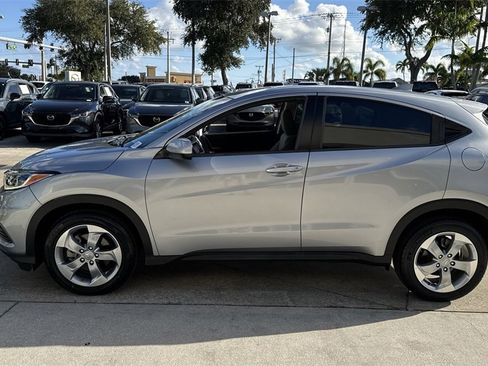 Used 2020 Honda HR-V LX image 12