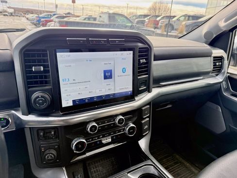 Used 2022 Ford F150 Lariat w/ Max Trailer Tow Package image 15