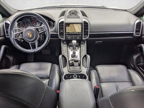 Used 2016 Porsche Cayenne AWD/4WD image 14