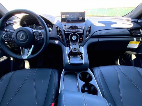 Used 2025 Acura RDX SH-AWD image 15