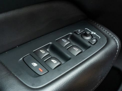 Used 2023 Volvo XC60 B5 Core AWD/4WD image 26