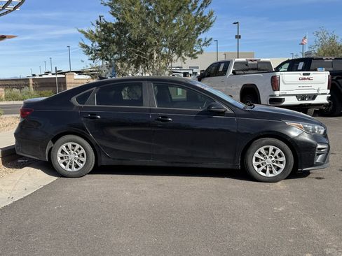 Used 2020 Kia Forte FE image 2