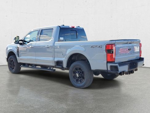 New 2026 Ford F250 Lariat w/ Black Appearance Package image 5