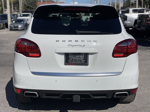 Used 2014 Porsche Cayenne S image 16