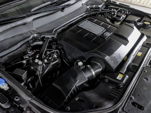 Used 2019 Land Rover Range Rover Supercharged image 47