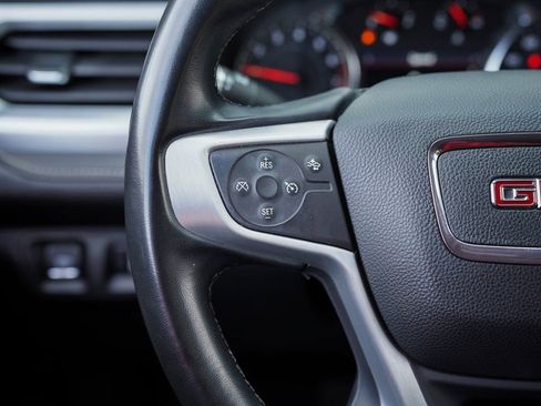 Used 2023 GMC Acadia SLT image 31