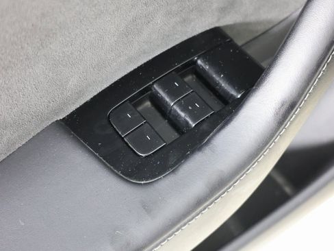 Used 2020 Tesla Model 3 Performance image 21