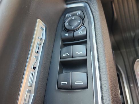 Certified 2025 GMC Sierra 1500 Denali w/ Denali Reserve Package AWD/4WD image 24