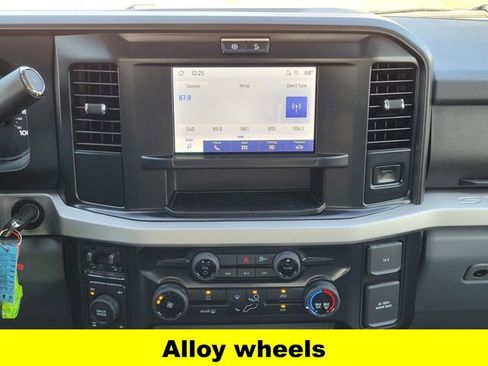 New 2026 Ford F250 XLT w/ FX4 Off-Road Package image 13