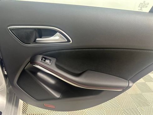 Used 2015 Mercedes-Benz CLA 250 image 21