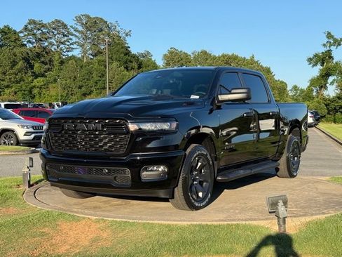 New 2026 RAM 1500 Express AWD/4WD image 3