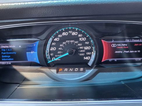 Used 2013 Ford Taurus SEL image 29