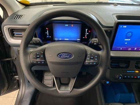 New 2025 Ford Maverick XLT image 17