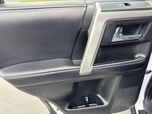 Used 2016 Toyota 4Runner SR5 w/ Four Season Floor Mat Package AWD/4WD image 12