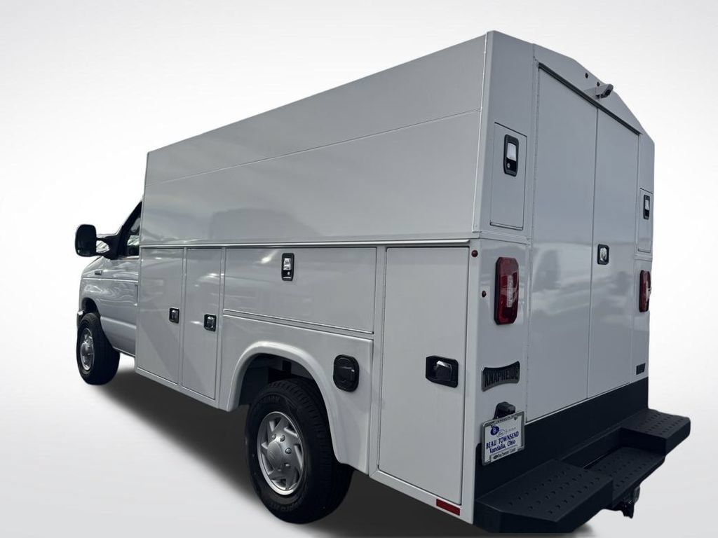 New 2026 Ford E-350 and Econoline 350 Super Duty w/ Interior Upgrade Package RWD image 31