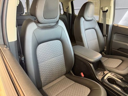 Used 2022 Chevrolet Colorado Z71 w/ Safety Package image 14