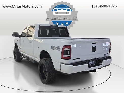Used 2021 RAM 2500 Big Horn w/ Level 2 Equipment Group AWD/4WD image 8